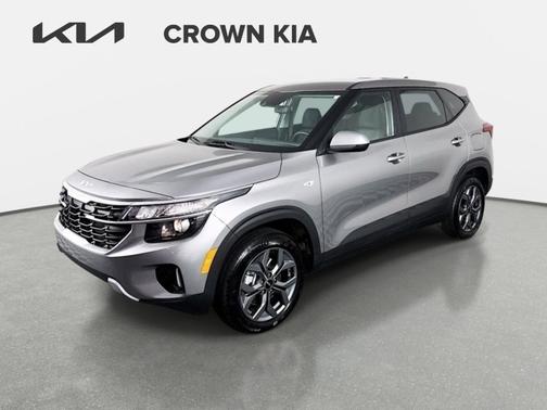Gray 2026 Kia Seltos LX