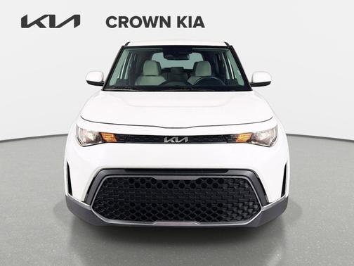 Snow White Pearl 2025 Kia Soul LX