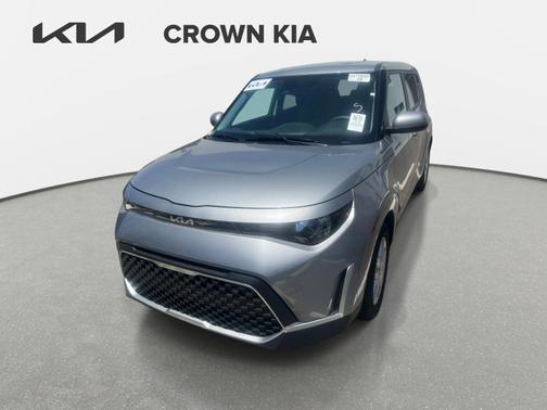 Gray 2025 Kia Soul LX