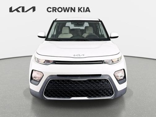 Snow White Pearl 2022 Kia Soul LX