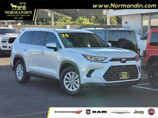Pearl 2024 Toyota Grand Highlander XLE