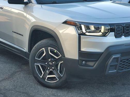 Silver Zynith Clearcoat 2026 Jeep Cherokee LAREDO/LIMITED