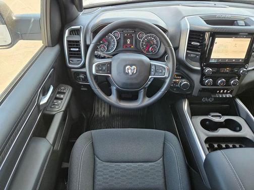 Bright White Clearcoat 2026 RAM 1500 Big Horn/Lone Star