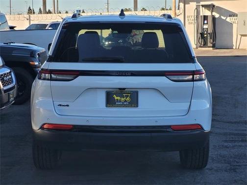 2023 Jeep Grand Cherokee Altitude