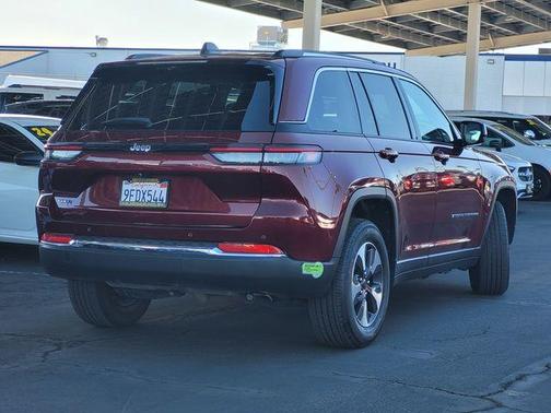2022 Jeep Grand Cherokee 4xe Base