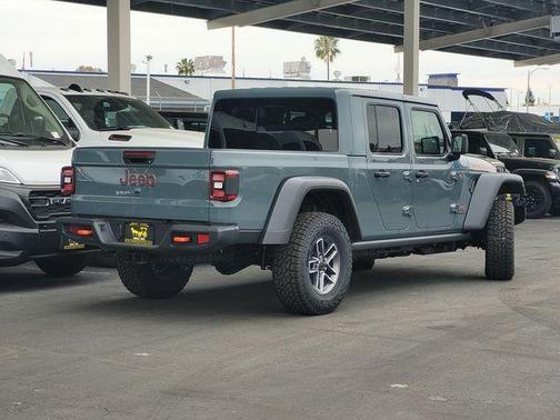Anvil Clearcoat 2026 Jeep Gladiator Mojave