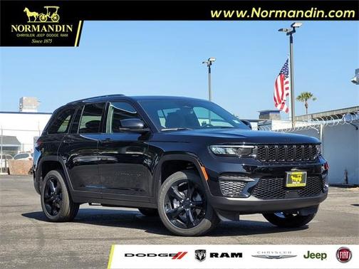 2025 Jeep Grand Cherokee Laredo