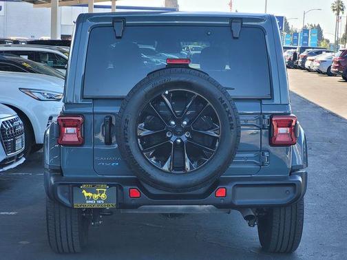 2025 Jeep Wrangler 4xe Sahara