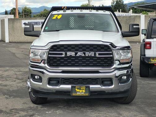 Bright White Clearcoat 2024 RAM 3500 Big Horn