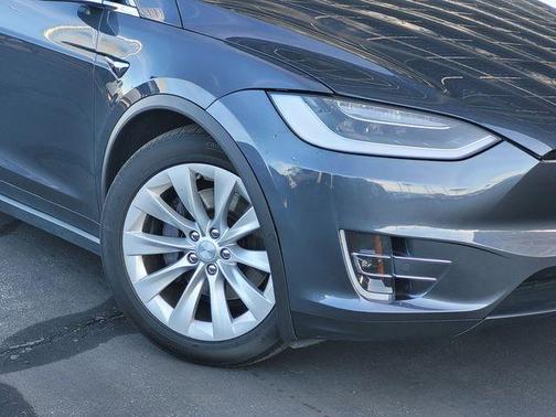 2018 Tesla Model X 75D