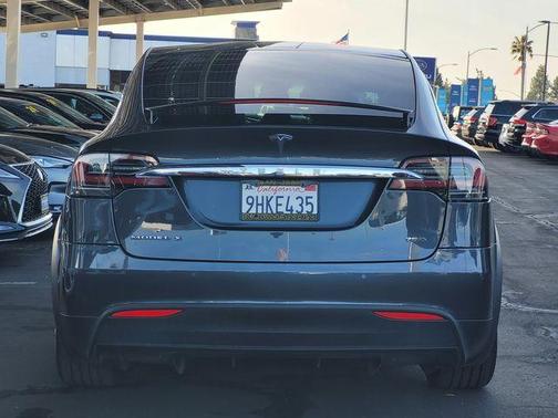 2018 Tesla Model X 75D