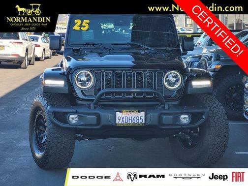 Black Clearcoat 2025 Jeep Wrangler Rubicon