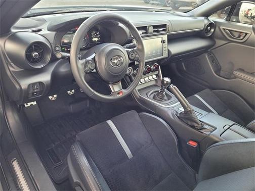 2025 Toyota GR86 Premium