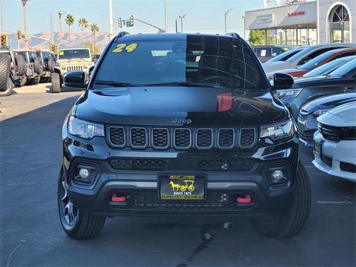 2024 Jeep Compass Trailhawk
