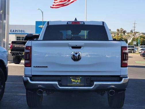 Bright White Clearcoat 2024 RAM 1500 Laramie