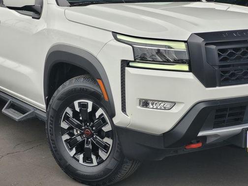 Glacier White 2023 Nissan Frontier PRO-X