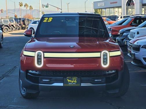 2023 Rivian R1S Adventure Quad Motor Large Pack