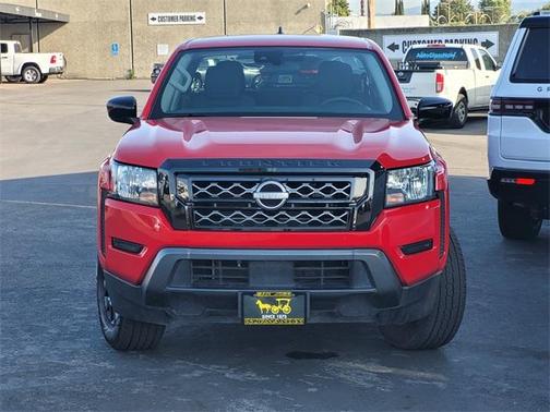 2022 Nissan Frontier SV