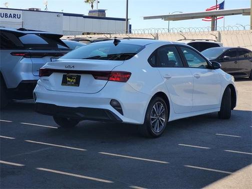 2023 Kia Forte LXS