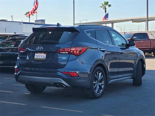 2017 Hyundai Santa Fe Sport 2.0L Turbo Ultimate