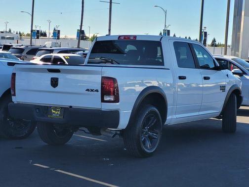 Bright White Clearcoat 2024 RAM 1500 Classic SLT
