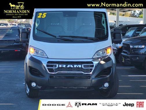 Bright White Clearcoat 2025 RAM ProMaster 2500 Base