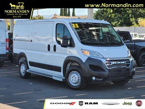 Bright White Clearcoat 2025 RAM ProMaster 2500 Base