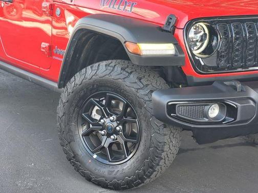 2025 Jeep Wrangler 4xe Sport