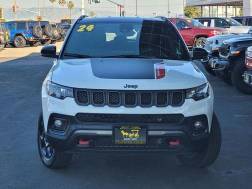 2024 Jeep Compass Trailhawk