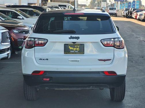 2024 Jeep Compass Trailhawk