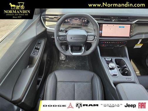 Silver Zynith Clearcoat 2026 Jeep Cherokee Overland