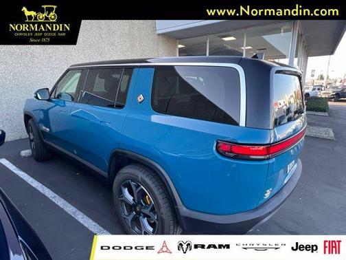 Blue 2023 Rivian R1S Adventure Quad Motor Large Pack