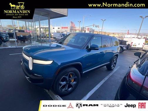 Blue 2023 Rivian R1S Adventure Quad Motor Large Pack