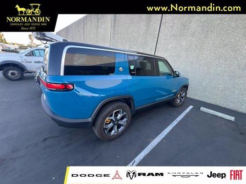 Blue 2023 Rivian R1S Adventure Quad Motor Large Pack