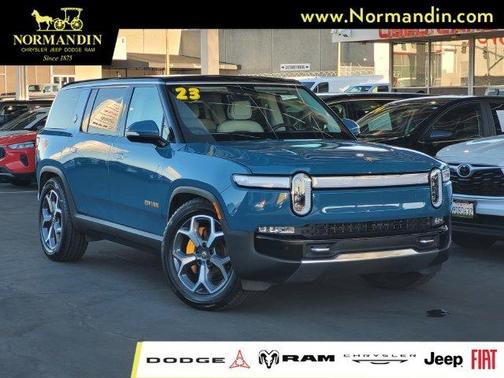 Blue 2023 Rivian R1S Adventure Quad Motor Large Pack