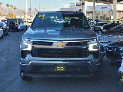2025 Chevrolet Silverado 1500 LT