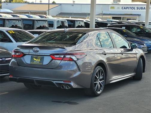 2024 Toyota Camry SE