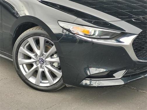 2025 Mazda Mazda3 FWD w/Preferred Package