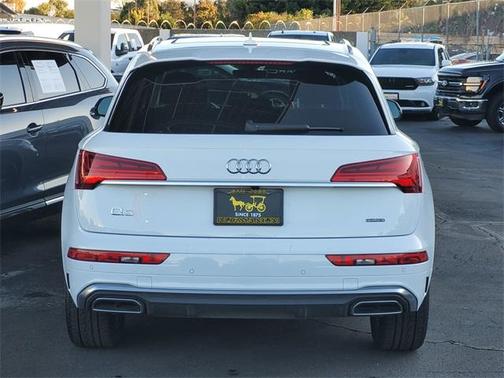 2024 Audi Q5 45 S line quattro Premium