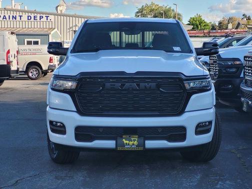 Bright White Clearcoat 2026 RAM 1500 Big Horn/Lone Star