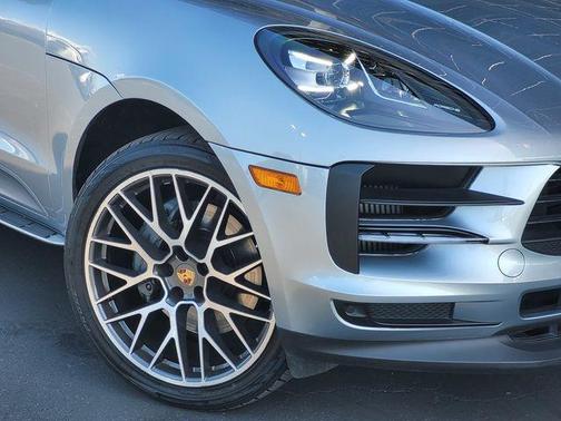 Silver Metallic 2021 Porsche Macan S