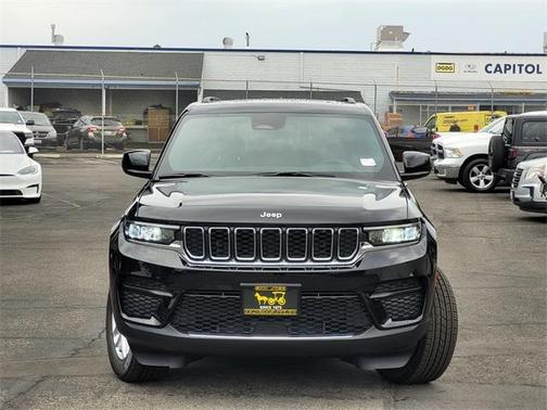 2025 Jeep Grand Cherokee Laredo X
