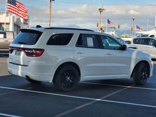 White Knuckle Clearcoat 2024 Dodge Durango GT