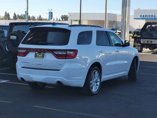 White Knuckle Clearcoat 2024 Dodge Durango GT