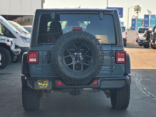 2025 Jeep Wrangler 4xe Sport