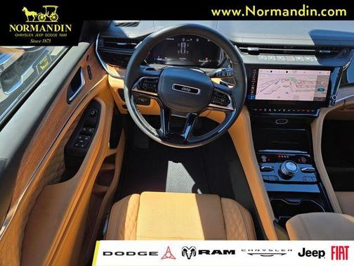 Bright White Clearcoat 2026 Jeep Grand Cherokee Summit