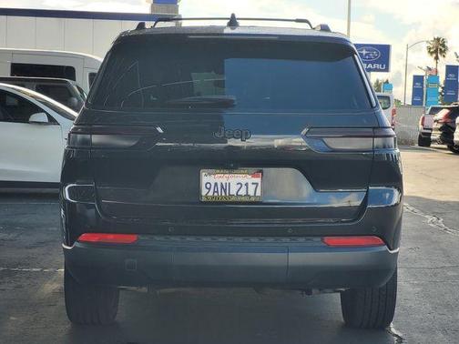 Rocky Mountain Pearlcoat 2022 Jeep Grand Cherokee L Limited