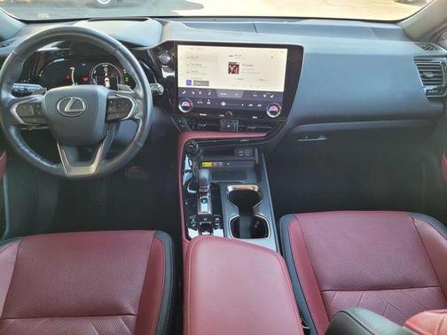 2022 Lexus NX 450h+ Luxury