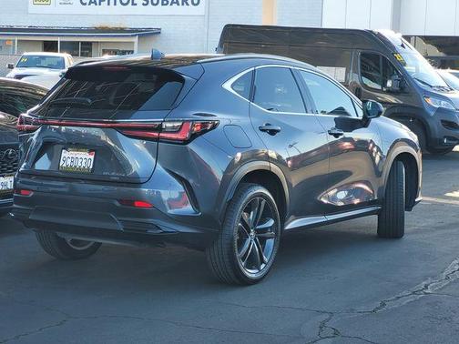 2022 Lexus NX 450h+ Luxury