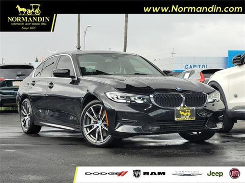 2019 BMW 330 i